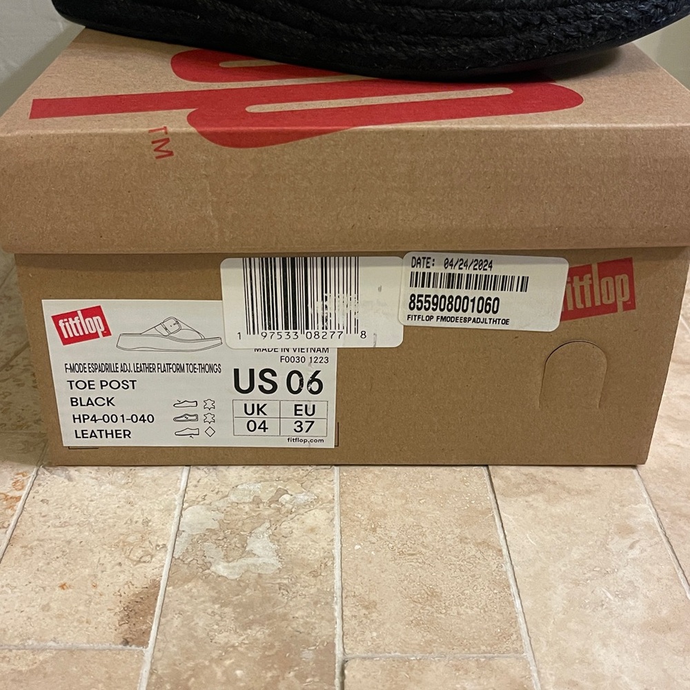 NWT -  Fitflop Womens F-Mode Espadrille Black Adjustable Thong Sandals |  US 6 - Picture 5 of 5